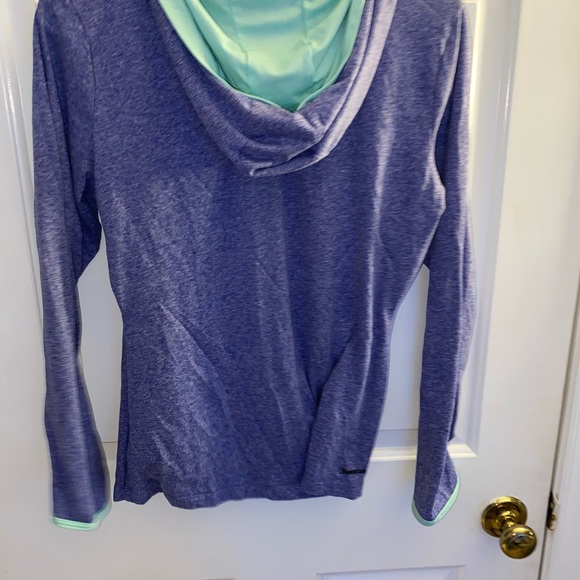 North face pull over - Picture 5 of 6